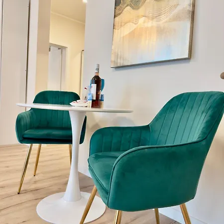 Aqua Vista Queens 2 Mobilat Lux Langa Infinity Parcare Privata * Năvodari