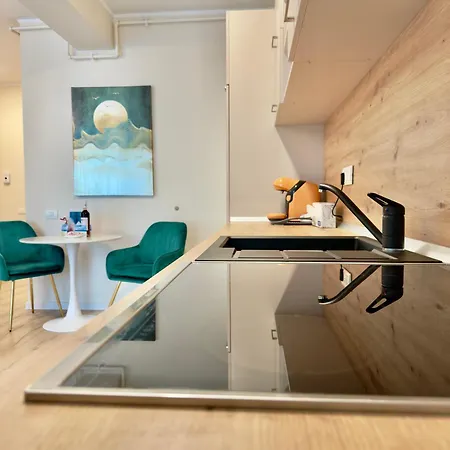 Aqua Vista Queens 2 Mobilat Lux Langa Infinity Parcare Privata Năvodari