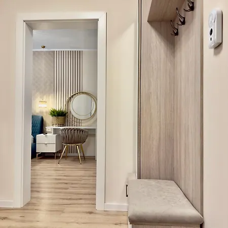 Aqua Vista Queens 2 Mobilat Lux Langa Infinity Parcare Privata * Năvodari