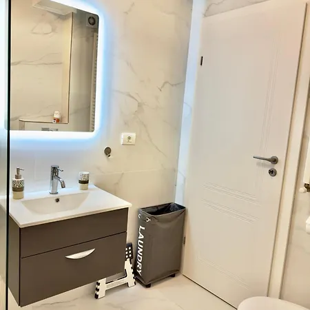 Apartmán Aqua Vista Queens 2 Mobilat Lux Langa Infinity Parcare Privata Năvodari